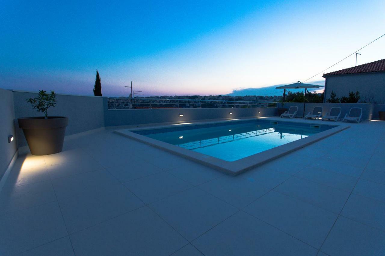 Charming Modern House With The New Swimming Pool - Apartment Maya 1 Trogir Exterior foto